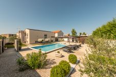 Villa in Zaton - Villa Miranda with pool