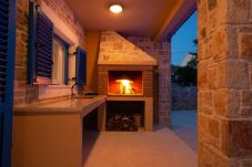 Villa in Ždrilo - Stone Villa Banovi with heated pool