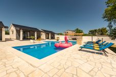 Villa in Bukovic - Unique Villa V with pool