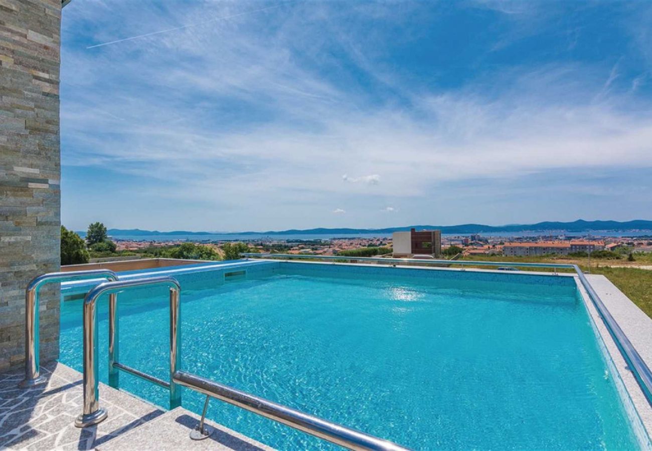 Villa in Zadar - Villa Panorama with rooftop pool