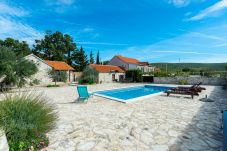 Ferienhaus in Benkovac - Country House Irena with pool