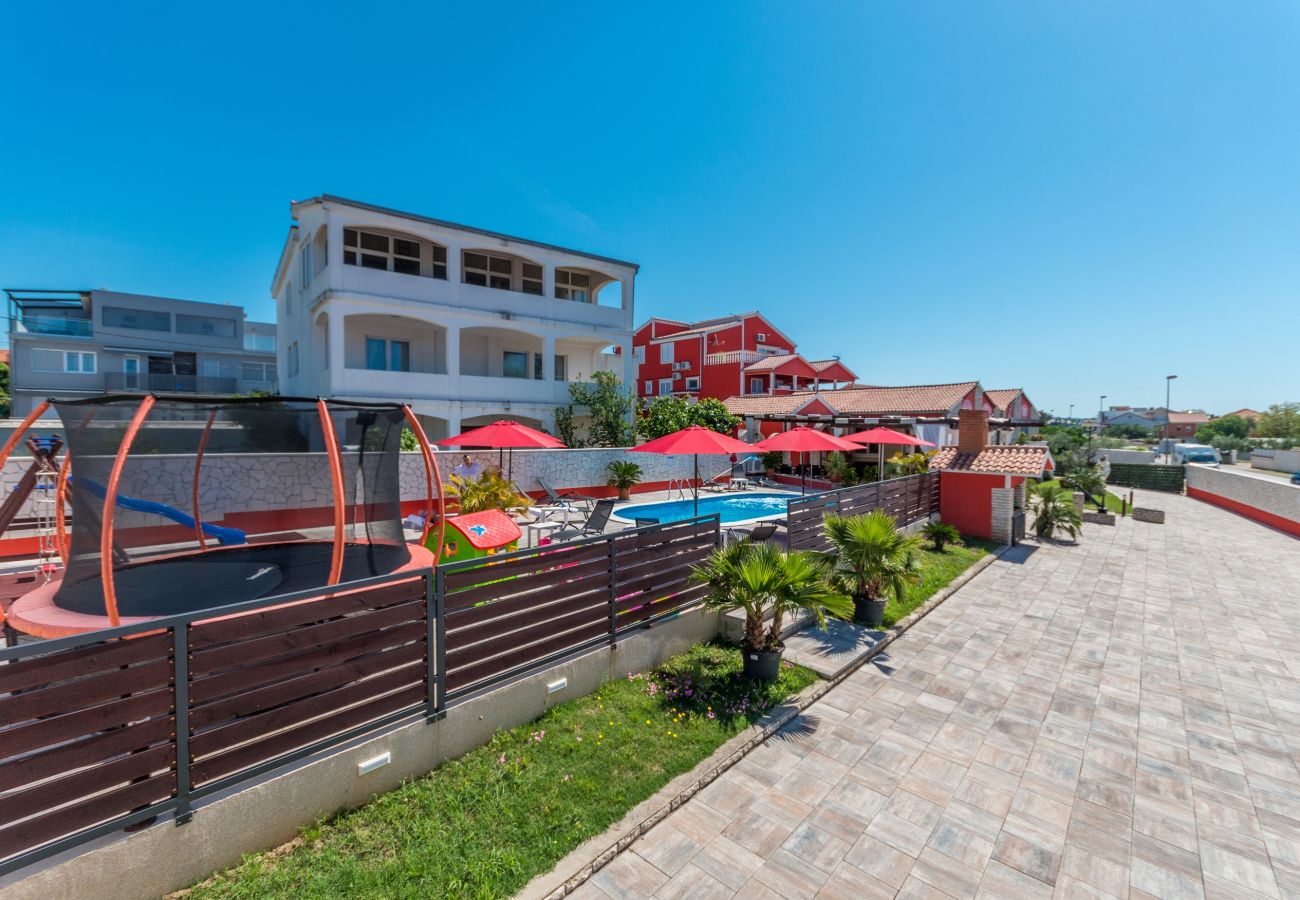 Villa in Turanj - Villa Ancora for 16 guests,  No.1