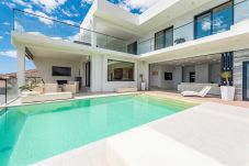 Villa in Maslenica - Luxury Villa Michele with infinity pool