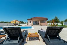 Villa in Zaton - Villa First Hill with heated pool