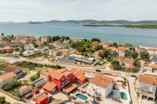 Villa in Turanj - XXXL Villa Ancora with heated pool