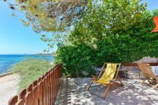 Ferienhaus in Sveti Petar - Beachfront Holiday home Maestral