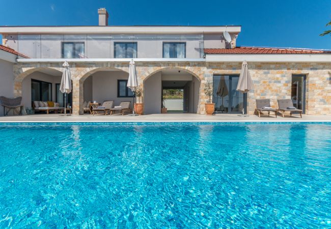 Villa in Kakma - Villa Fortuna