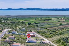 Villa in Vrana - Magnificent Villa Oasis with extra large heated po