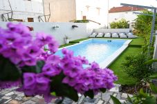 Ferienhaus in Zadar - Holiday Home Urbana with pool