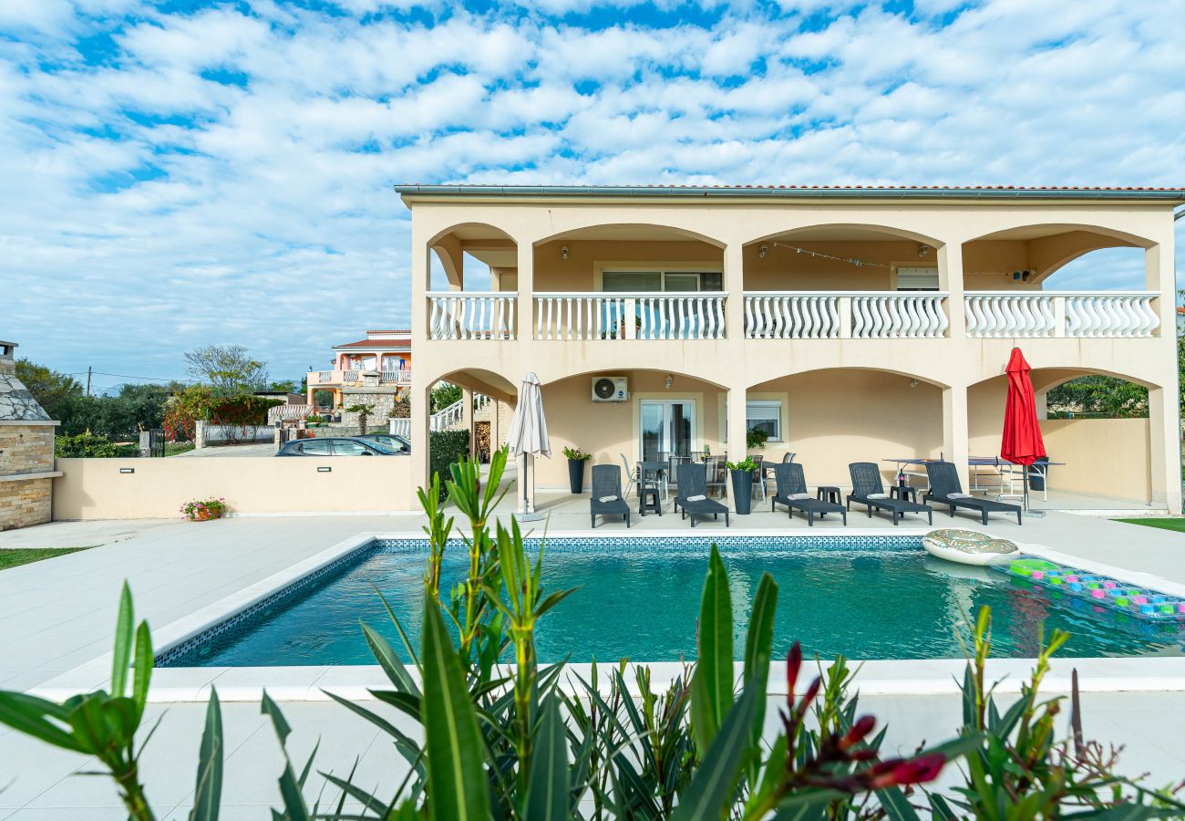 Ferienwohnung in Posedarje - Apartment Holiday House Diana