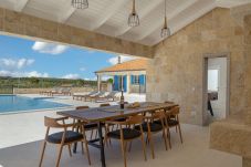 Villa in Sveti Filip i Jakov - Charming villa Viliska with heated pool