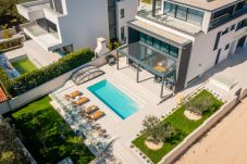 Villa in Petrcane - Villa Acacia with heated pool