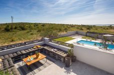 Villa in Vrana - Villa Lacus in Vrana with pool