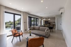 Villa in Pijavicino - Beachfront villa Mare with seaview and pool