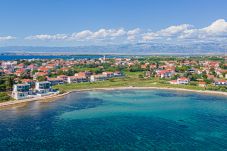 Villa in Privlaka - Seafront Villa Serena with pool and seaview