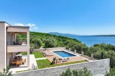 Villa in Maslenica - Seaview Villa Grota with a heated pool