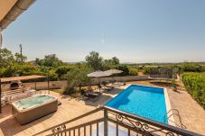 Ferienhaus in Sikovo - Holiday house Tina with jacuzzi and pool