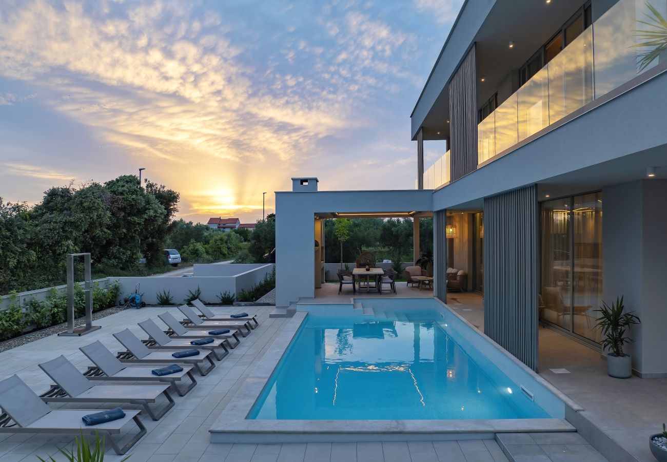 Villa in Bibinje - 5* Luxury villa La Casa with heated pool and sauna