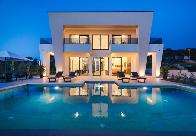 Villa in Zadar - Luxury Villa Odeona with panoramic seaview