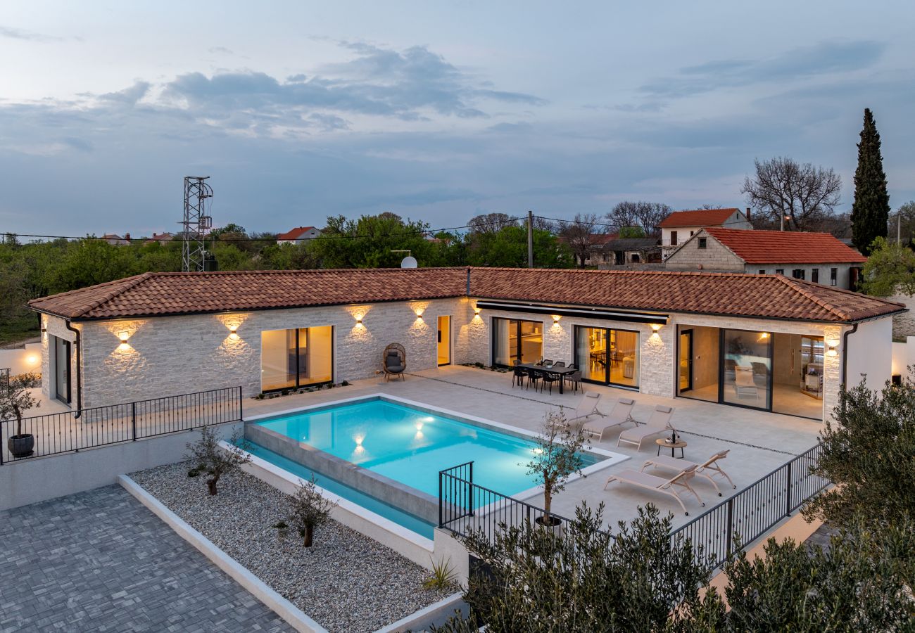 Villa in Tinj - Villa Mille with sauna and pool