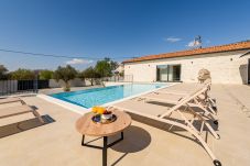 Villa in Tinj - Villa Mille with sauna and pool