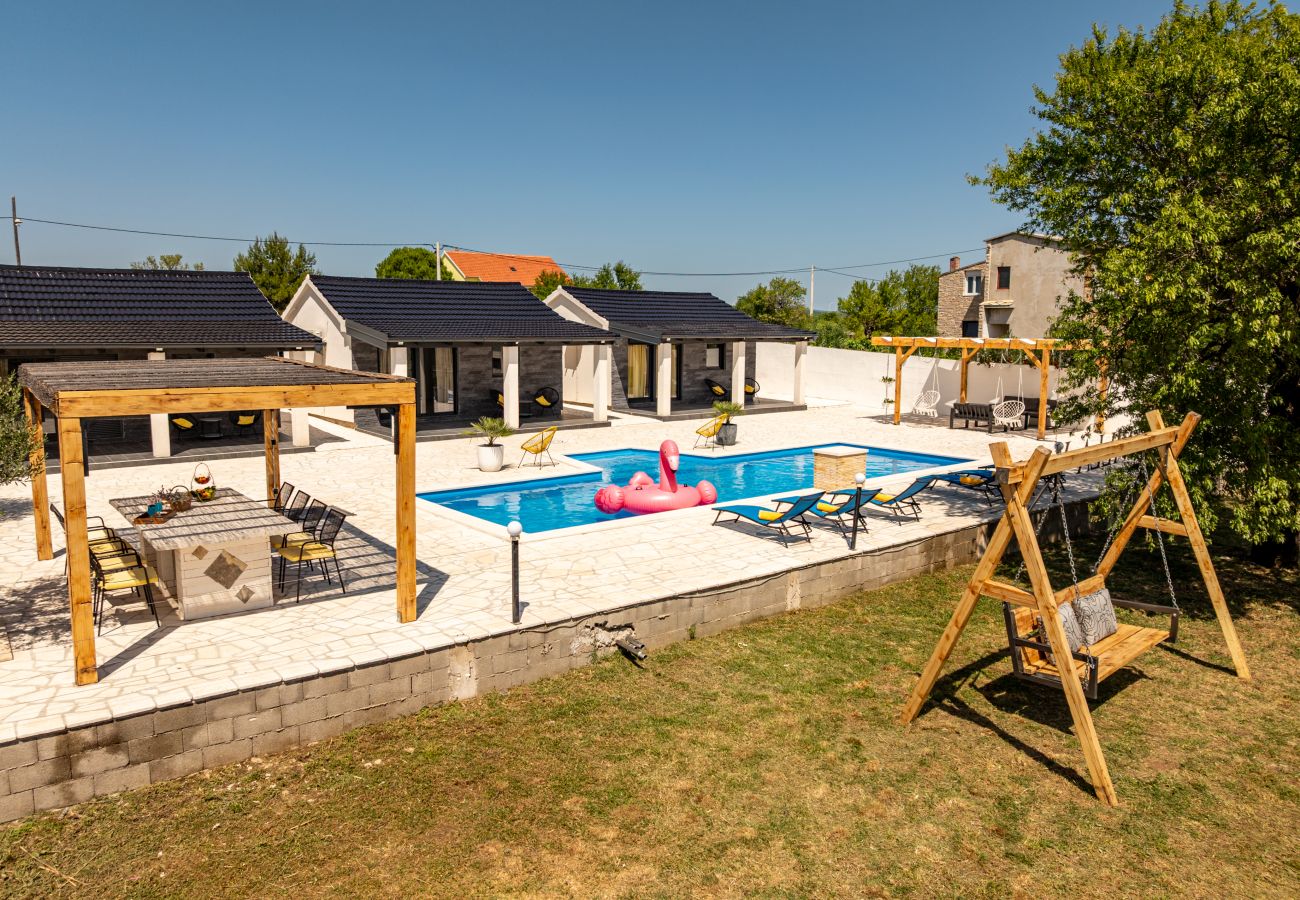 Villa in Bukovic - Unique Villa V with pool