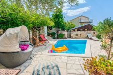 Villa in Maslenica - Rustical Villa VERDE with pool