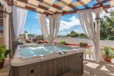 Villa in Turanj - XXXL Villa Ancora with heated pool