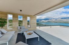 Villa in Vinjerac - Villa Zariva with pool and panoramic mountain and