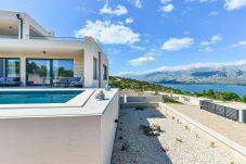 Villa in Vinjerac - Villa Zariva with pool and panoramic mountain and