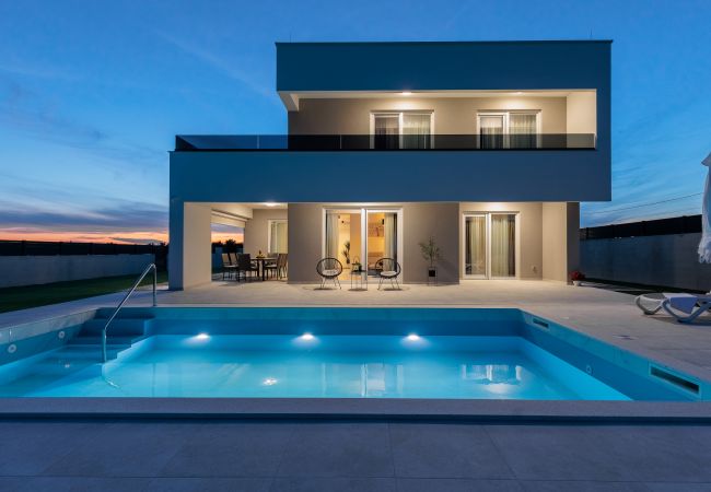 Villa in Vrsi - Stunning Villa Marea with a private pool