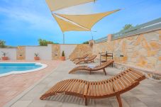 House in Bulic - Holiday House Fjaka