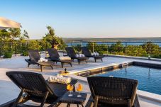 Villa in Maslenica - Villa Royal Hill with pool