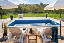 House in Zelengrad - Holiday Home Zelengrad