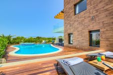 Villa in Zaton - Beautiful villa Tamaria with heated pool