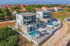 Villa in Privlaka - Seafront Villa Aurea with pool and seaview