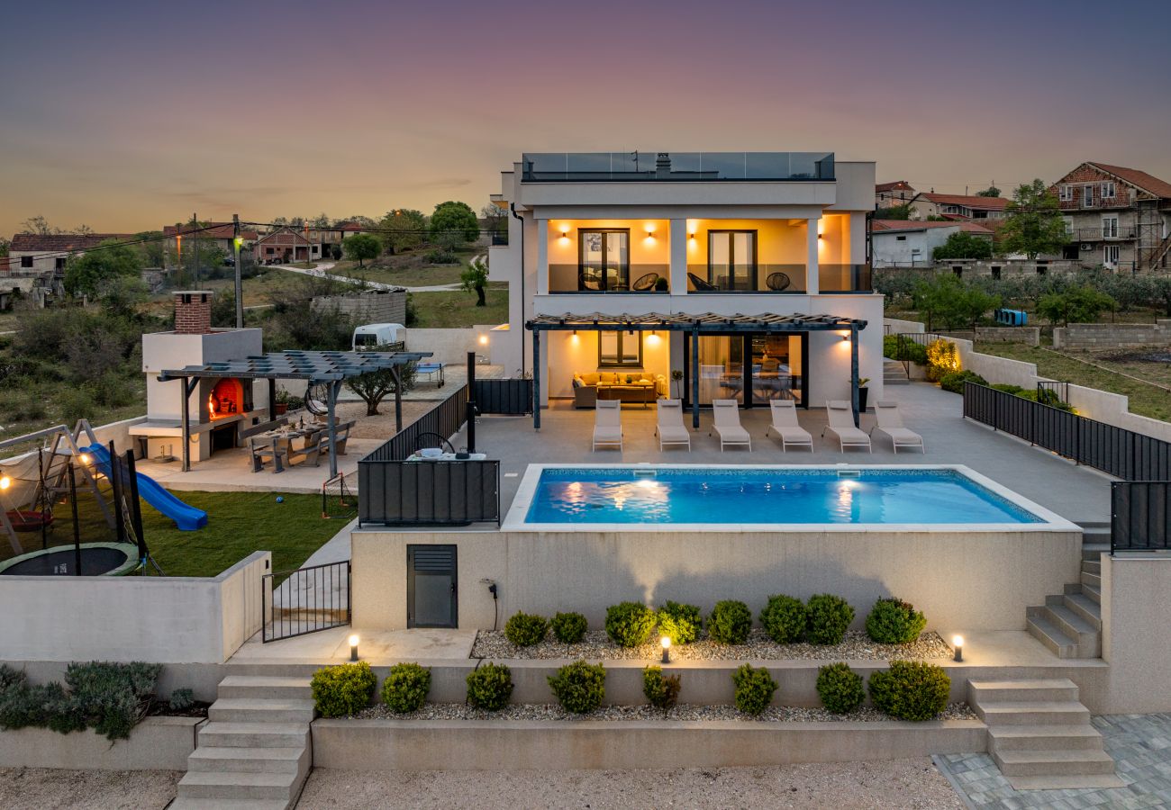 Villa in Tinj - Villa Katarina with pool and jacuzzi