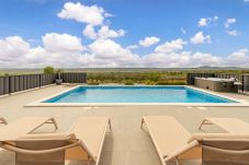 Villa in Tinj - Villa Katarina with pool and jacuzzi