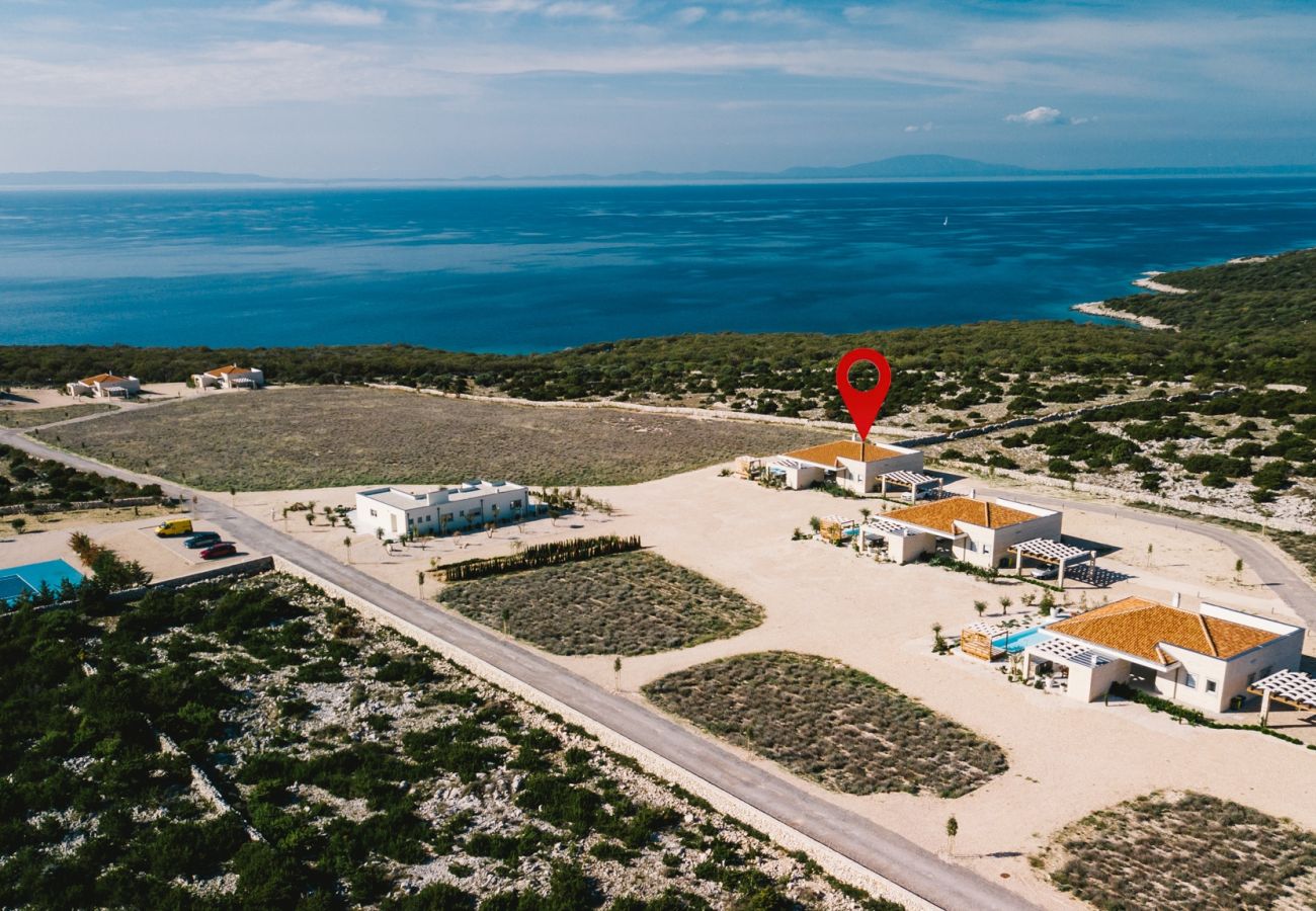 Villa in Novalja - 5* Luxury Seaview Villa Plant 3 with pool