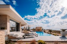 Villa in Novalja - 5* Luxury Seaview Villa Plant 3 with pool