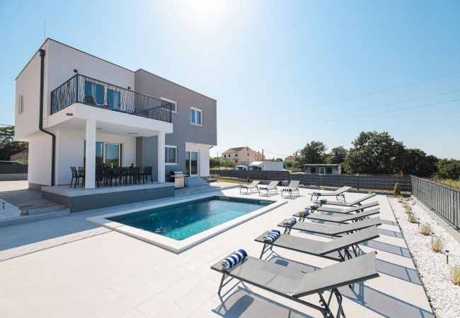 Villa in Murvica - Villa IviCasa with pool